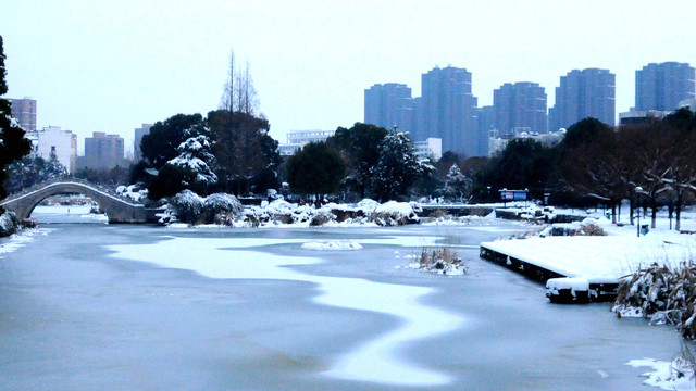 雪霁