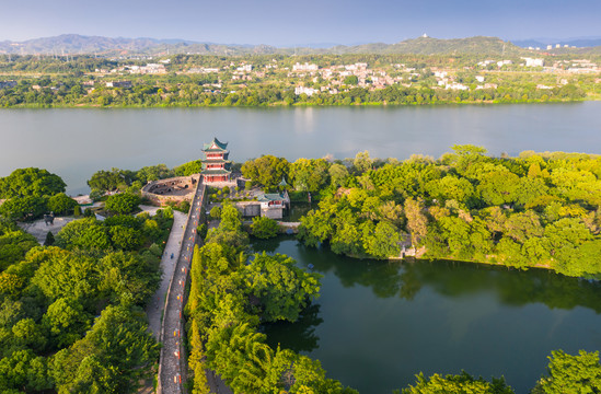 航拍赣州八境台景区