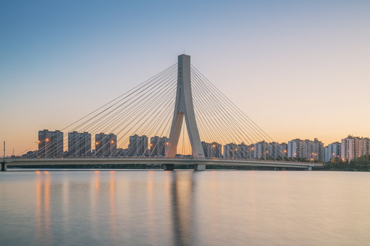 中国苏州张家港沙洲湖大桥风光