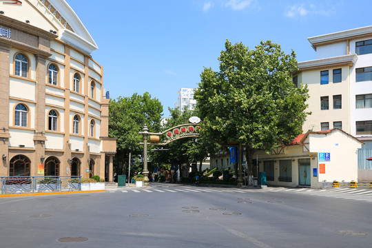 青岛老城区街景