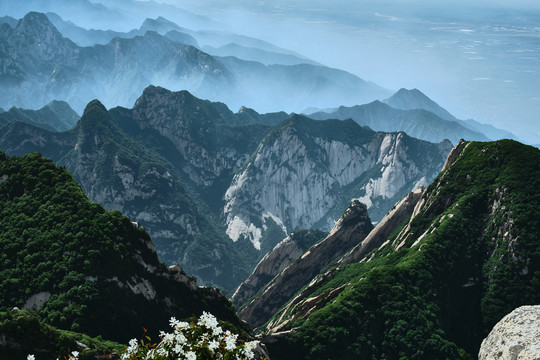 花岗岩的华山