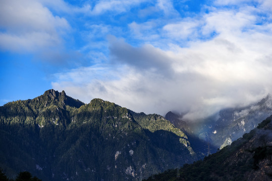 大凉山1水墨画1雾景