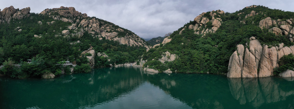 崂山龙潭水库全景