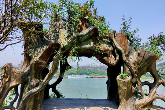 树洞雕塑景观