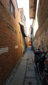 窄巷子