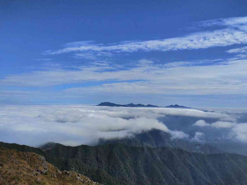 风景图片蓝蓝的天空