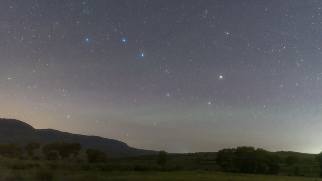 秋季星空的北斗七星