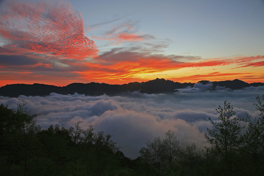 台湾山脉日落美景