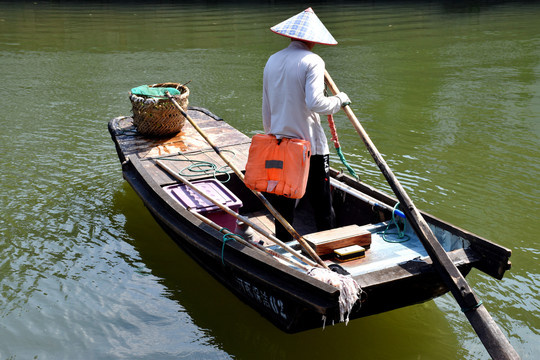 水上清洁船