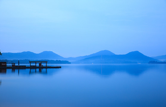 西湖山水装饰画