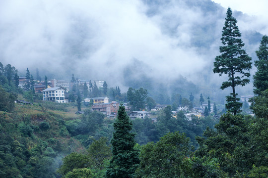 水墨远山