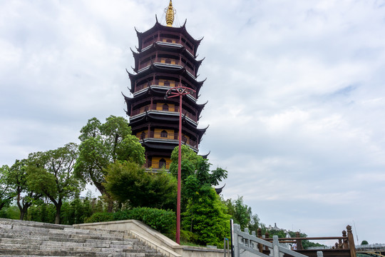 泰州南山寺宝塔古建筑