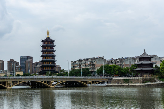 泰州南山寺塔