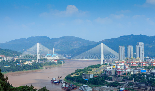 四川宜宾长江大桥与城市建筑