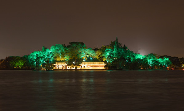 南湖湖心岛夜景