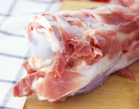 鮮帶肉后腿骨