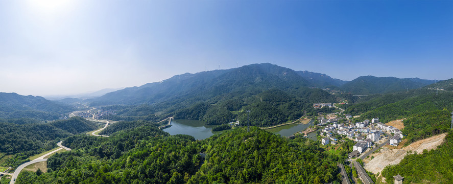 宽幅土家山乡原野风光