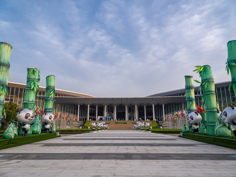 上海国家会展中心自贡彩灯大熊猫