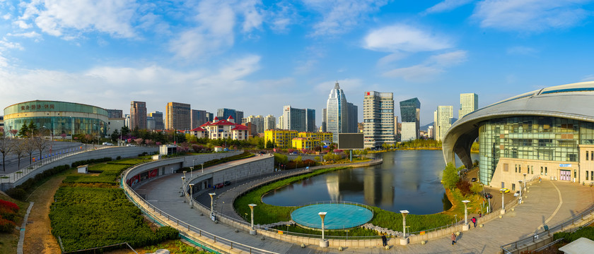 颐中体育场全景