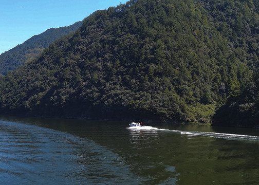 新安江山水画廊