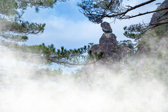 三清山神女峰