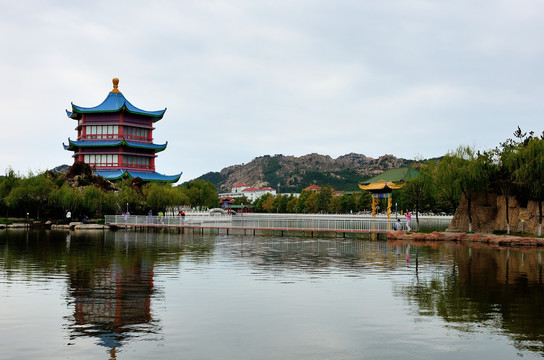 威海成山头隆霞湖景区