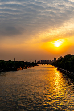上海嘉定安亭苏州河日落景观