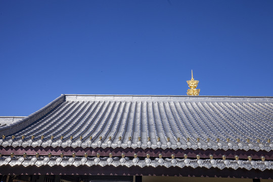 峨眉山金顶屋顶