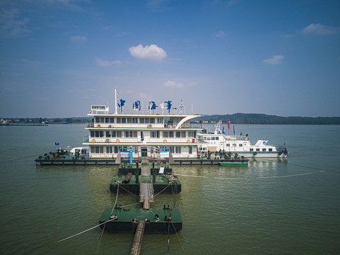 长江海事船
