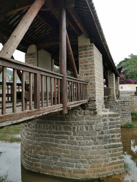 木质古桥风雨桥长廊