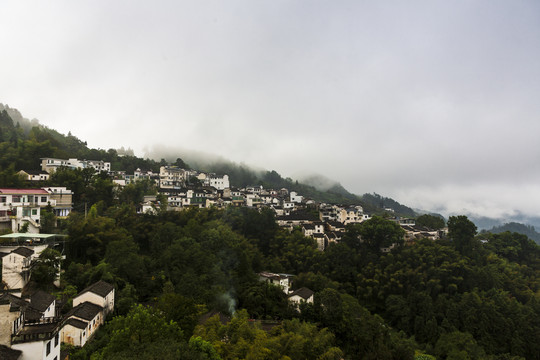 皖南山村坡山19