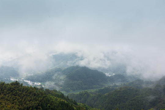 皖南山村坡山23