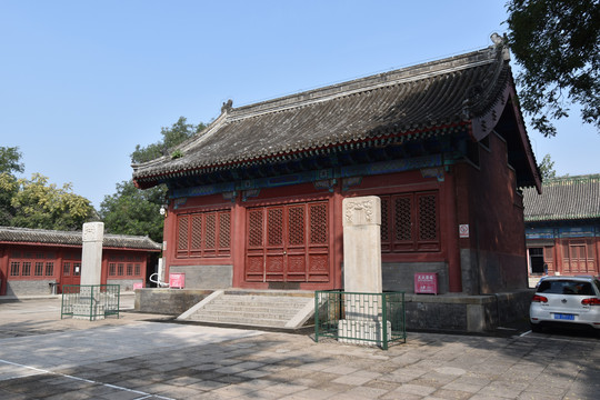 北京报国寺天王殿