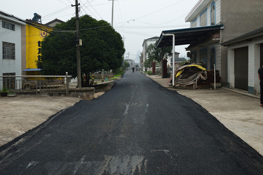 公路黑化