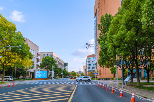 上海工程技术大学