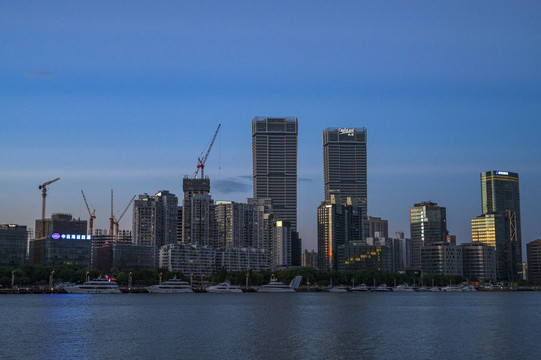 上海黄浦滨江建筑群夜景