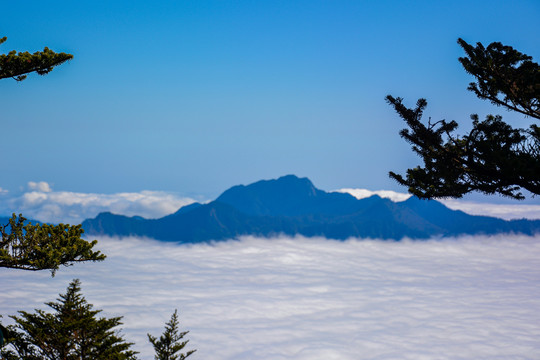 西岭雪山云海