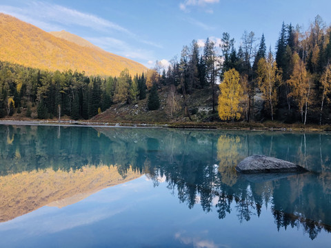 新疆阿勒泰风景