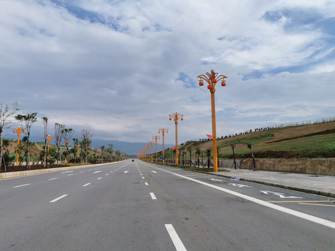 城市交通道路绿化亮化景观工程