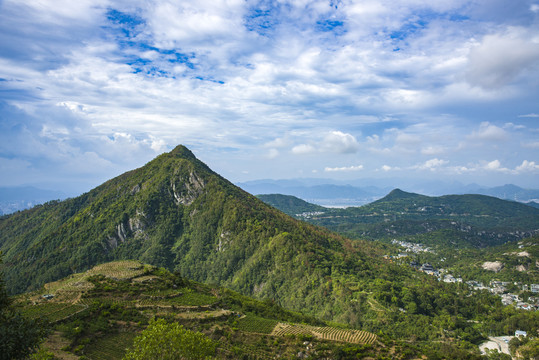 大罗山山峰