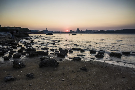 厦门鼓浪屿海边日落