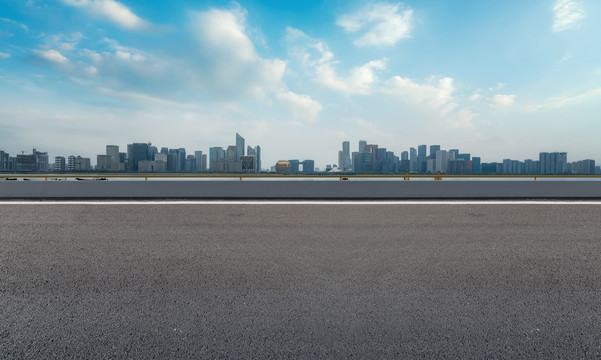 沥青柏油马路和建筑景观