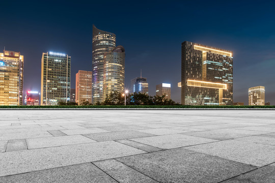 城市道路和城市建筑夜景