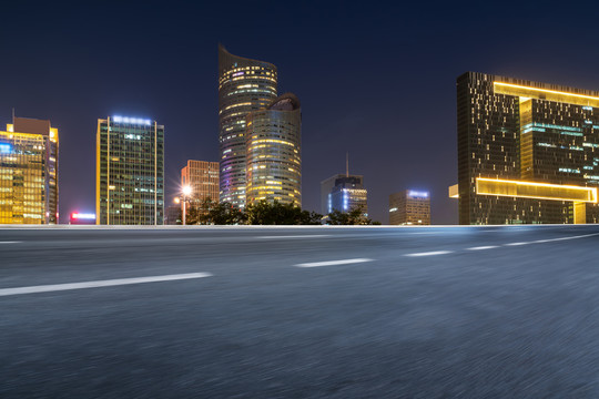 高速公路和建筑景观夜景