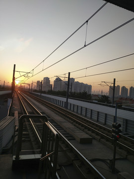 清晨天津地铁