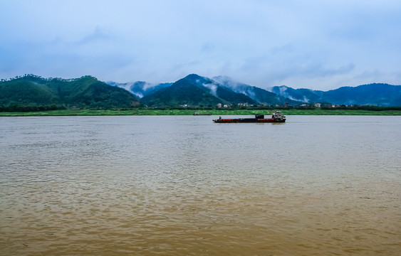 雨后西江