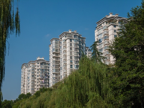 杭州东河边的高层住宅