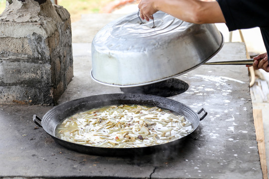 野炊烹饪