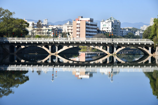 小桥流水