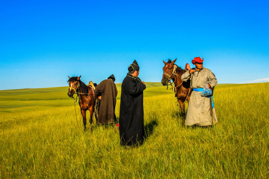 草原蒙古族男人